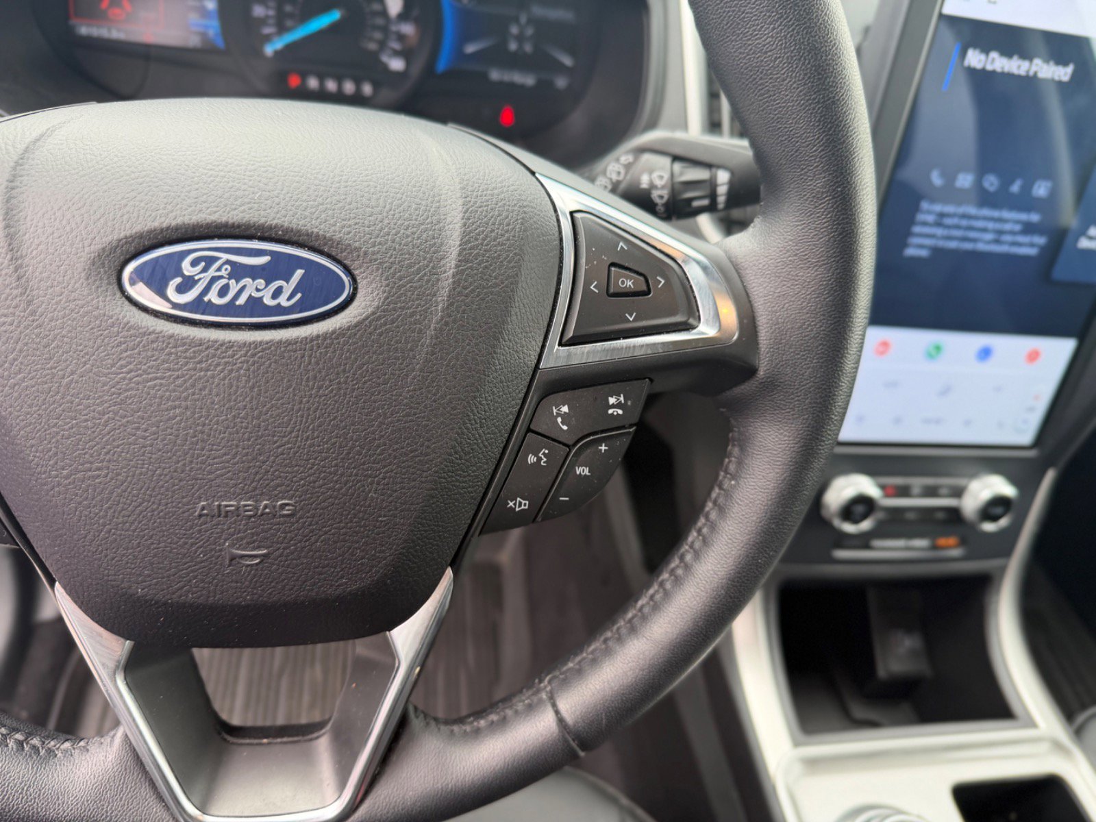 Certified 2023 Ford Edge SEL w/ Convenience Package AWD/4WD image 30