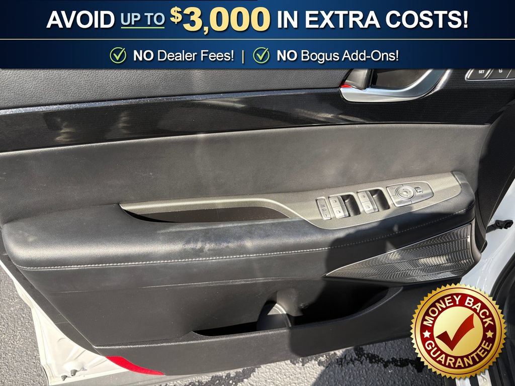 Used 2022 Hyundai Palisade Limited w/ Cargo Package FWD image 16