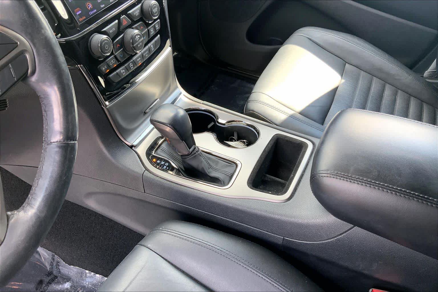 Used 2020 Jeep Grand Cherokee Limited X RWD image 17
