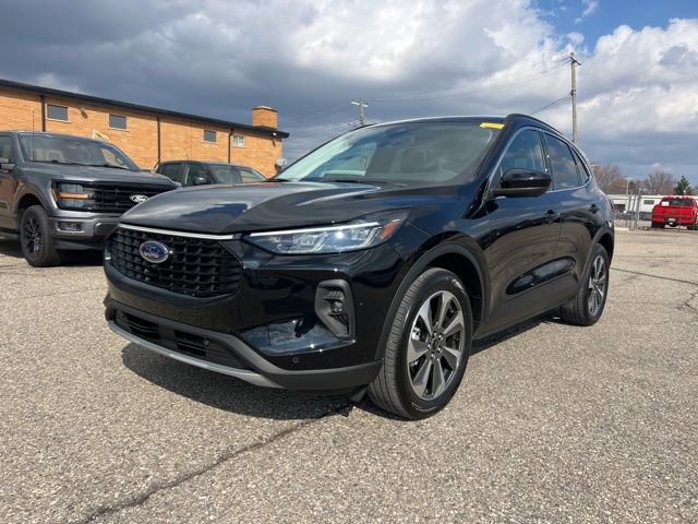 Certified 2024 Ford Escape Platinum image 6