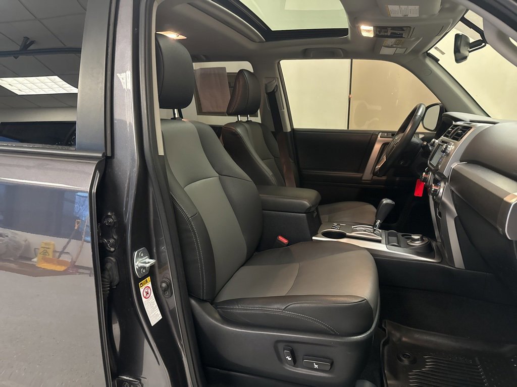 Used 2019 Toyota 4Runner SR5 image 46