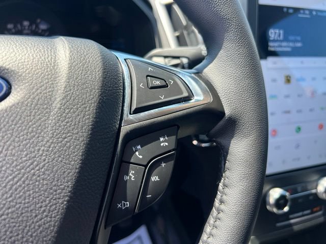 Certified 2024 Ford Edge SEL w/ Convenience Package AWD/4WD image 9