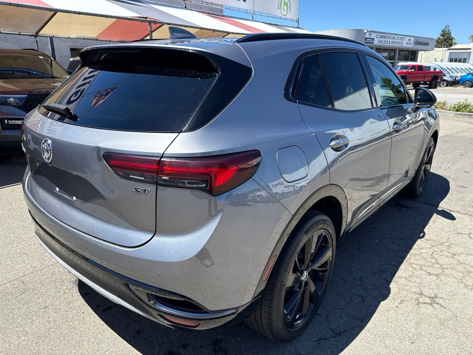 Used 2022 Buick Envision Essence w/ Sport Touring Package FWD image 5
