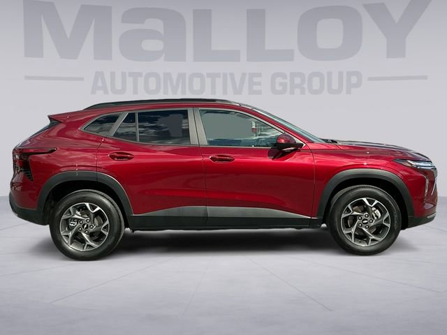 Used 2024 Chevrolet Trax LT w/ Driver Confidence Package FWD image 6