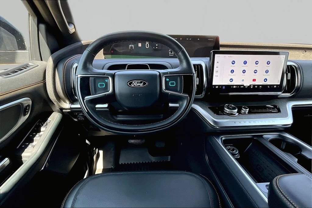Certified 2025 Ford Expedition Tremor AWD/4WD image 5