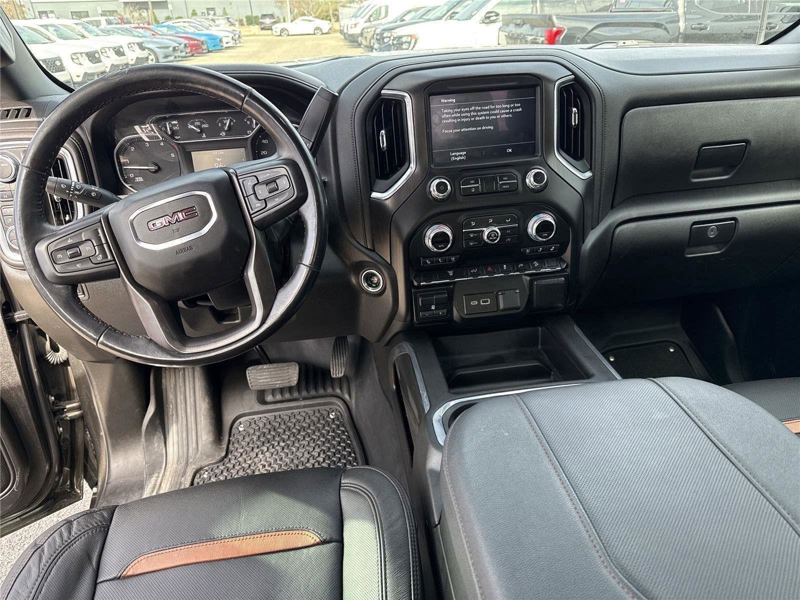 Used 2023 GMC Sierra 2500 AT4 image 6