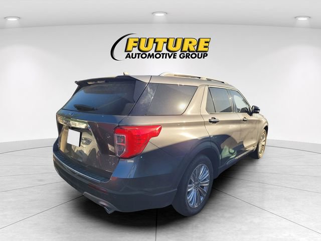 Certified 2023 Ford Explorer Limited w/ Limited Technology Package RWD image 3