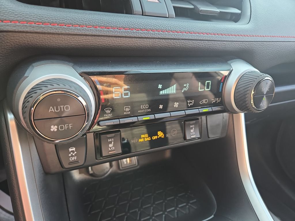 Used 2024 Toyota RAV4 SE w/ Weather & Moonroof Package AWD/4WD image 11