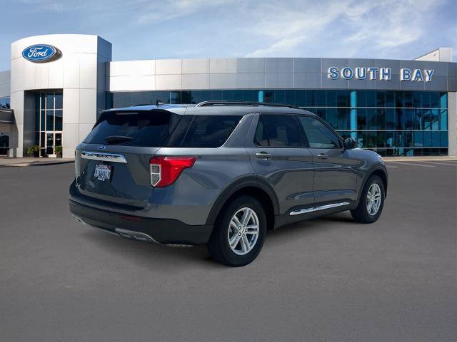 Certified 2023 Ford Explorer XLT w/ Equipment Group 202A RWD image 5