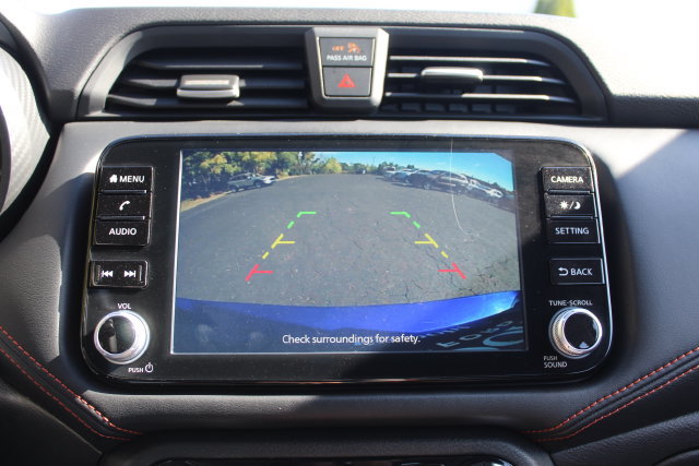 Used 2024 Nissan Versa SR FWD image 2