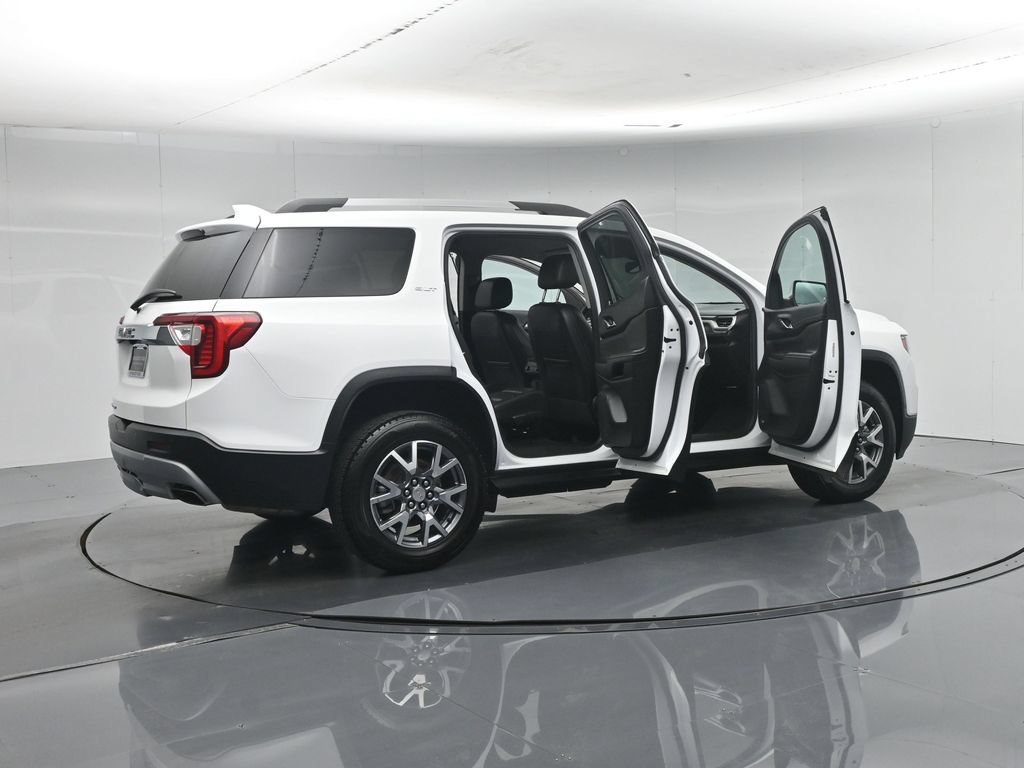 Used 2023 GMC Acadia SLT FWD image 6