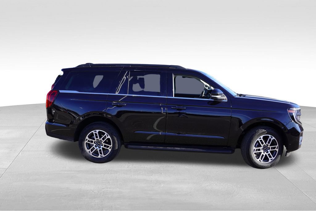 Certified 2025 Ford Expedition Active image 9