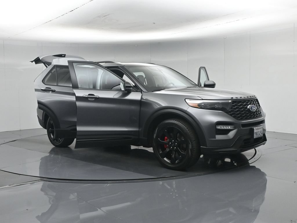 Certified 2024 Ford Explorer ST w/ Equipment Group 401A AWD/4WD image 39