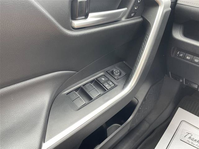 Used 2023 Toyota RAV4 XLE Premium AWD/4WD image 28
