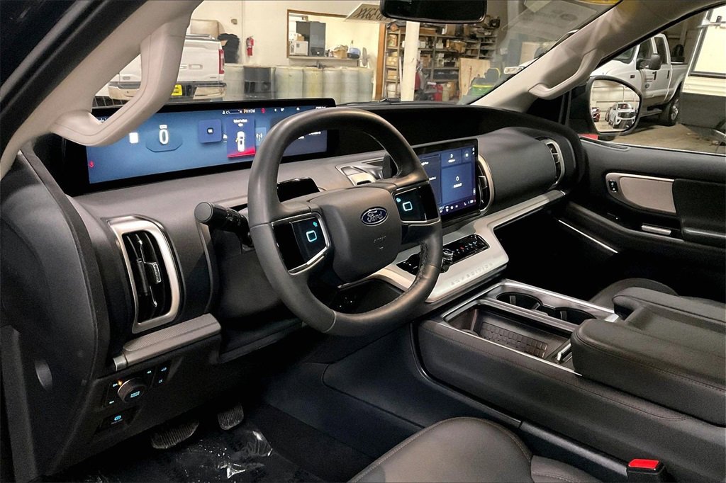 Certified 2025 Ford Expedition Max Active image 13