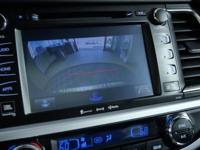 Used 2019 Toyota Highlander Limited Platinum AWD/4WD image 24