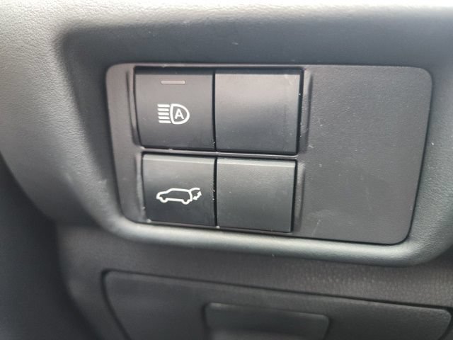 Used 2022 Toyota Highlander XSE FWD image 32