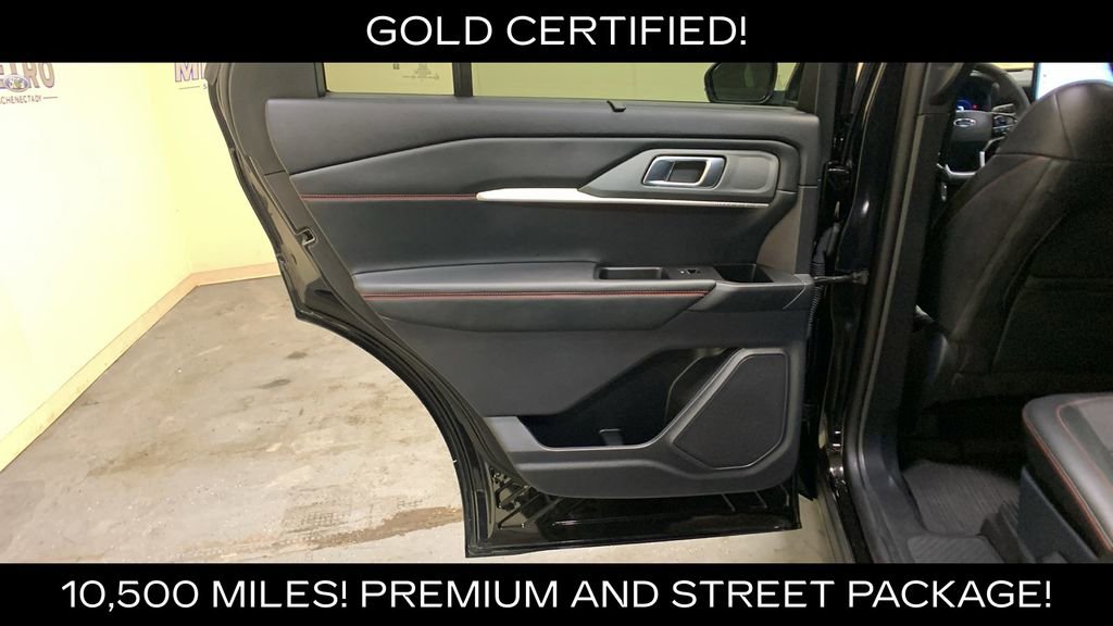 Certified 2025 Ford Explorer ST-Line w/ Premium Package AWD/4WD image 25