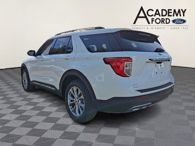 Certified 2022 Ford Explorer XLT AWD/4WD image 4