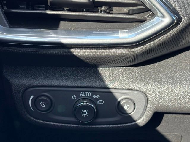 Used 2023 Chevrolet TrailBlazer LT w/ Convenience Package image 32