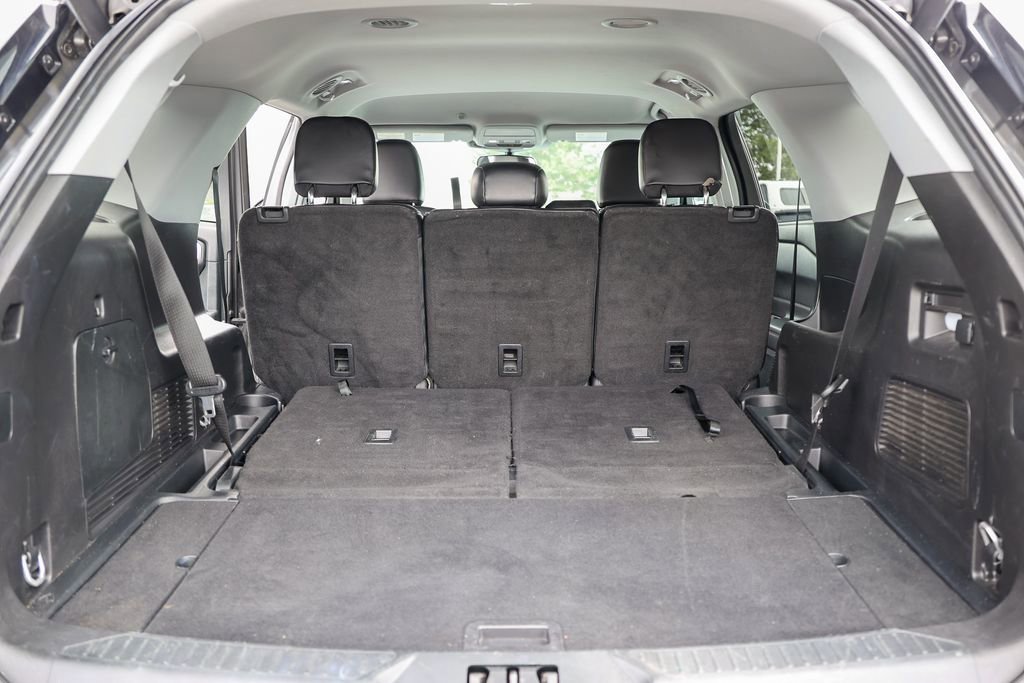 Certified 2023 Ford Explorer XLT w/ Equipment Group 202A image 38