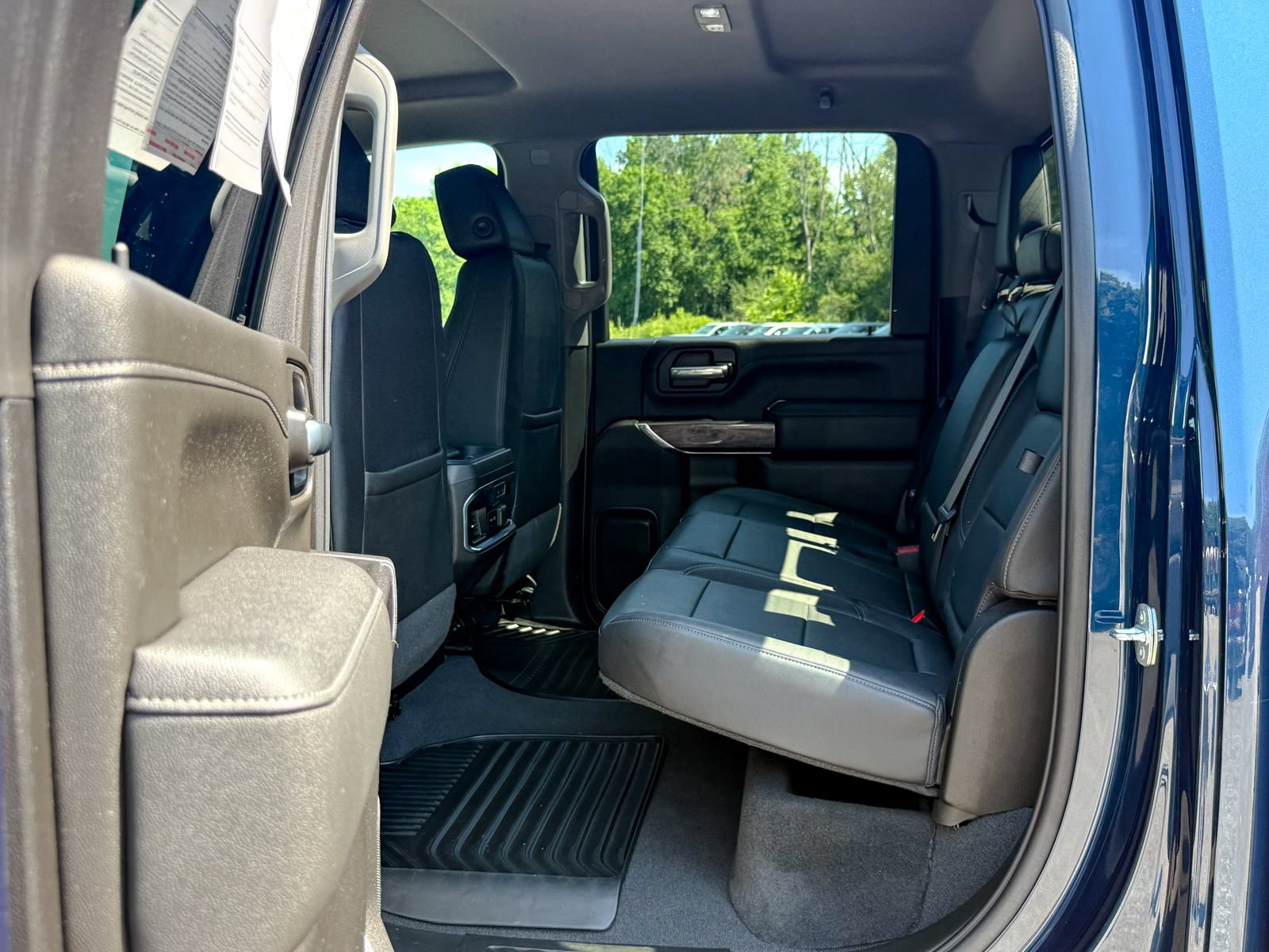 Used 2022 Chevrolet Silverado 2500 LTZ w/ LTZ Premium Package AWD/4WD image 19