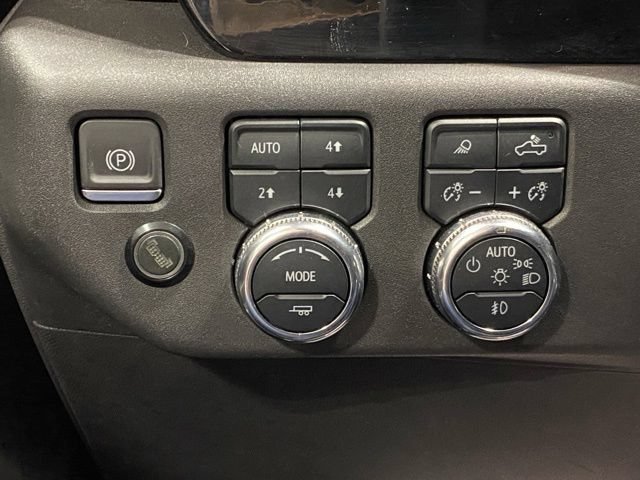 Used 2024 GMC Sierra 1500 SLT w/ SLT Premium Plus Package AWD/4WD image 34