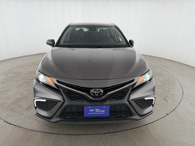 Used 2023 Toyota Camry SE image 4