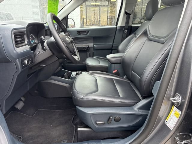 Certified 2024 Ford Maverick Lariat w/ Black Appearance Package image 9