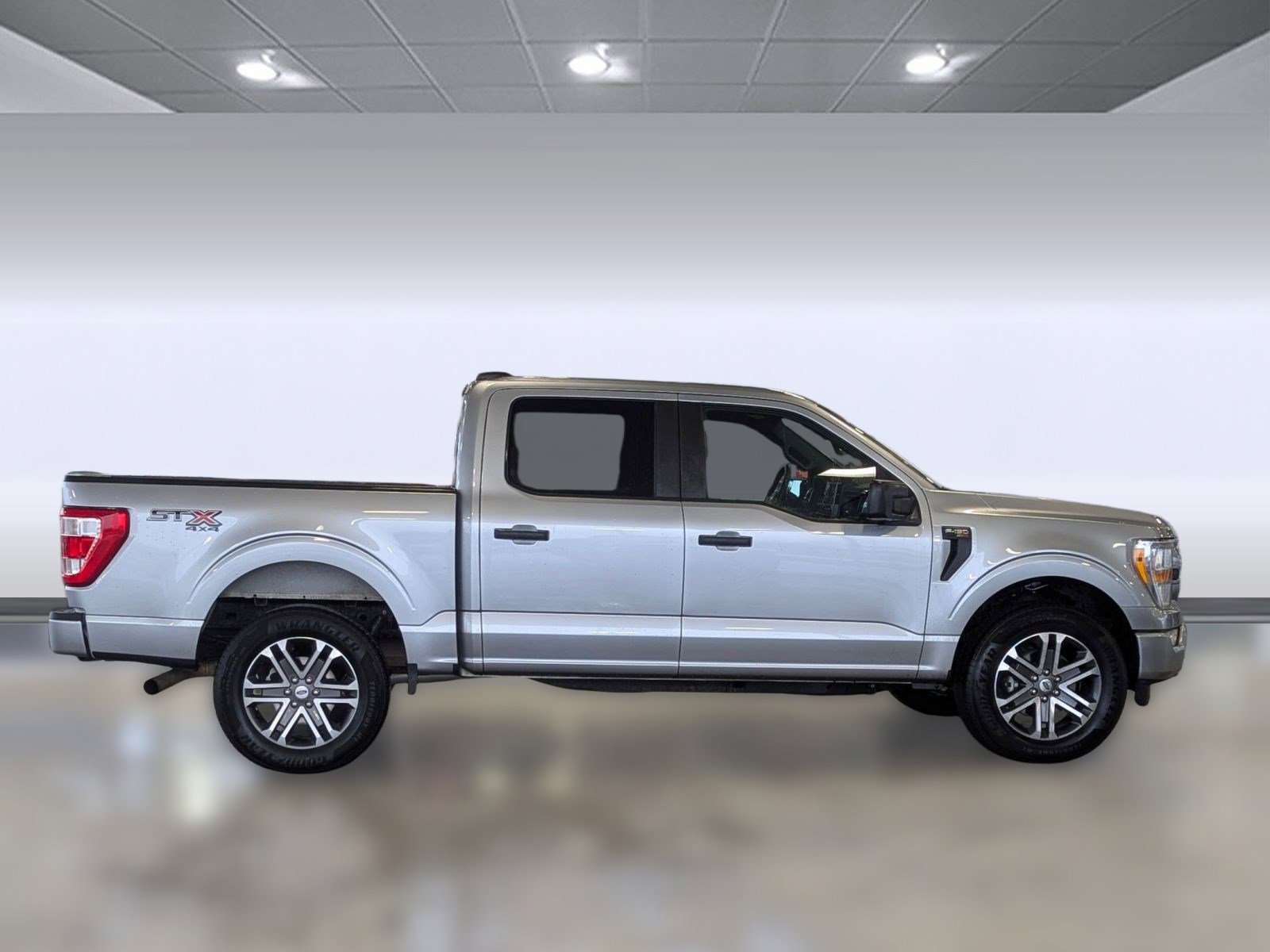 Certified 2022 Ford F150 XL w/ STX Appearance Package image 8