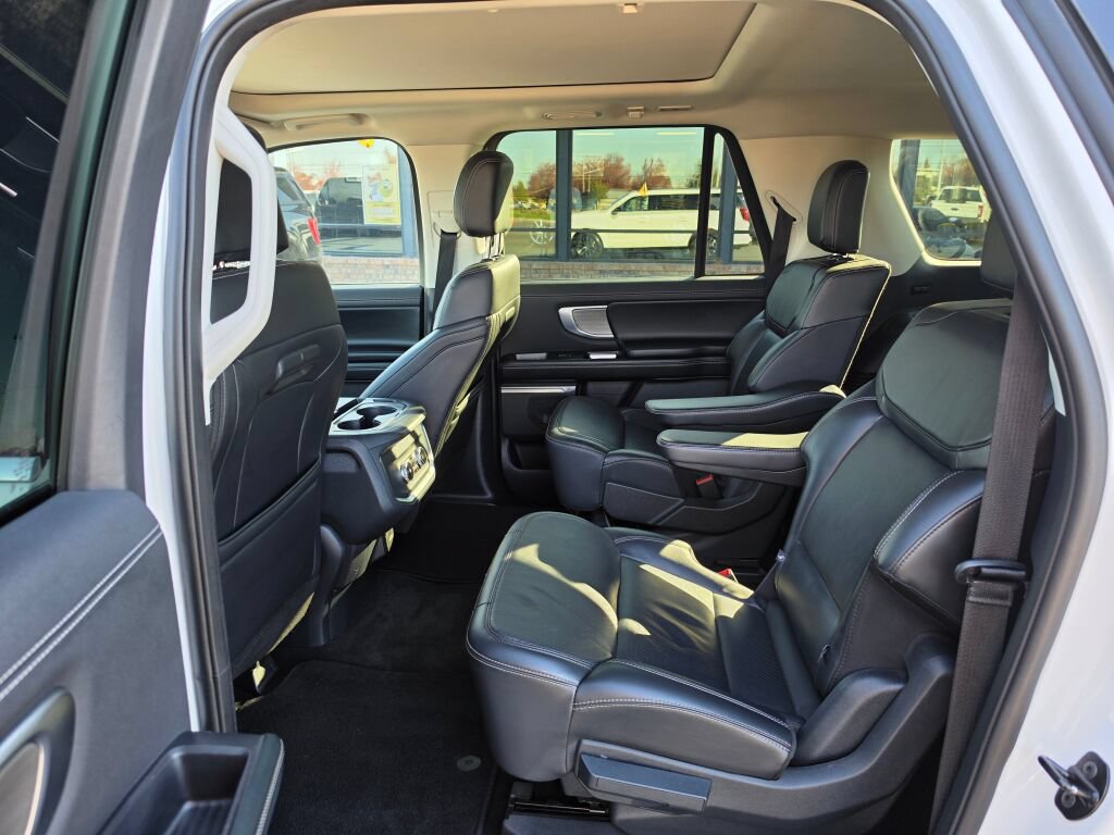Certified 2025 Ford Expedition Max Platinum AWD/4WD image 12