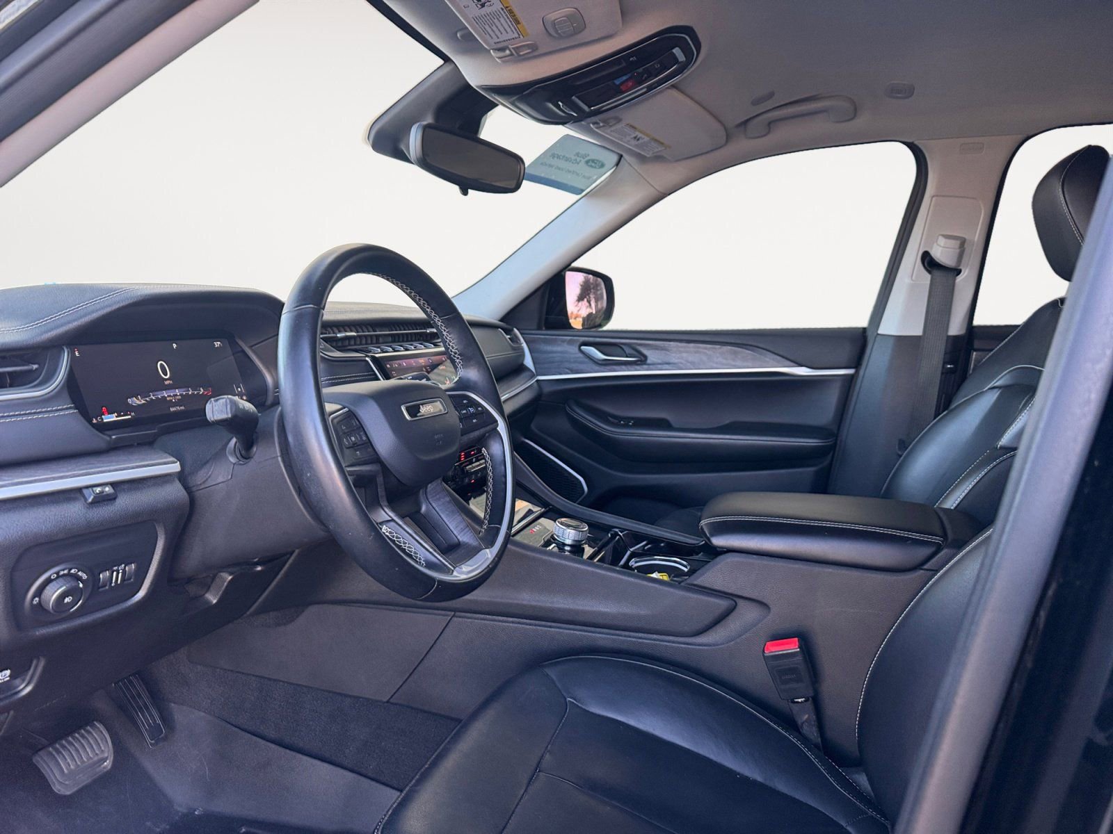 Used 2021 Jeep Grand Cherokee L Limited image 9