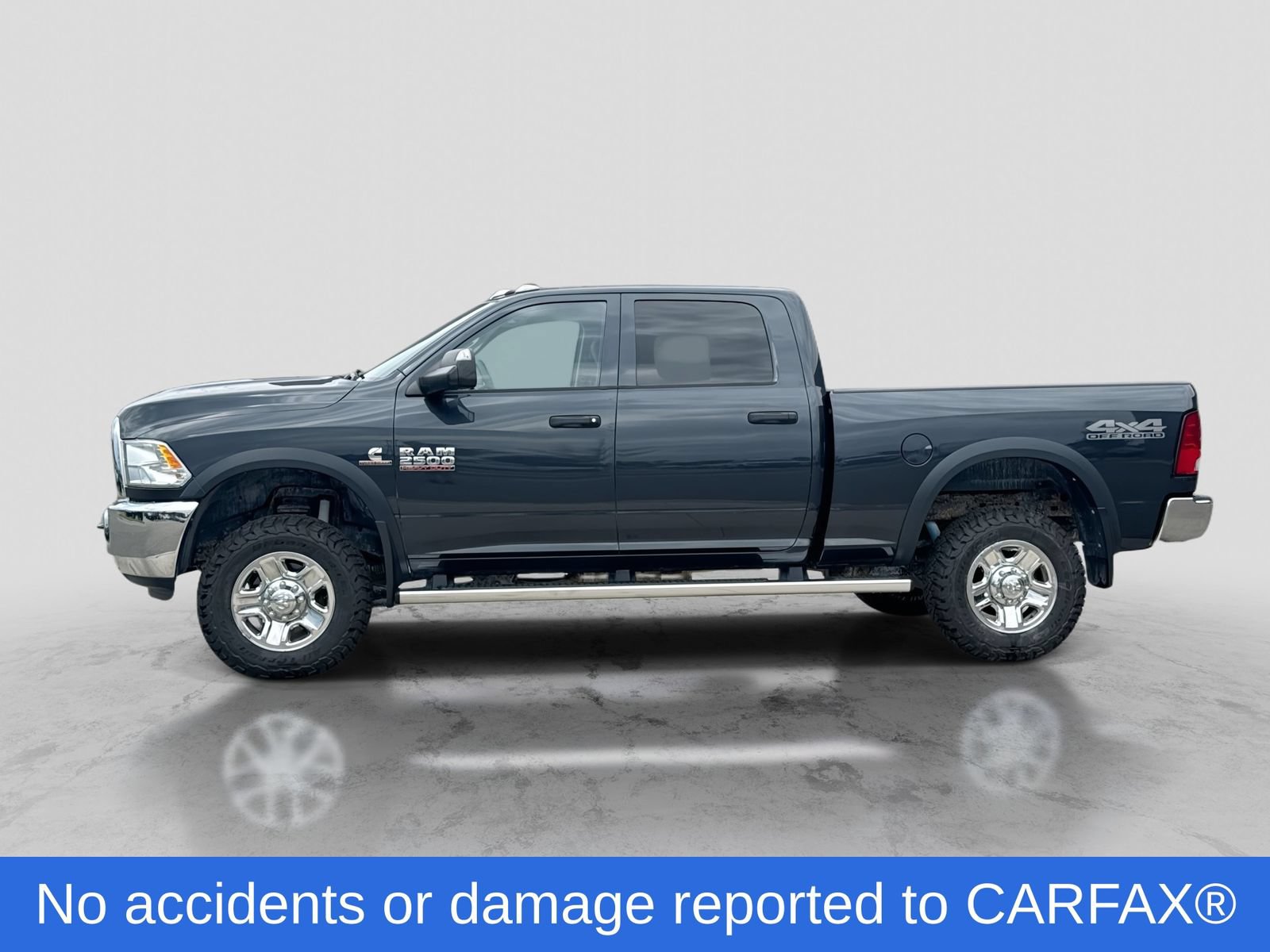 Used 2018 RAM 2500 Tradesman w/ Chrome Appearance Group AWD/4WD image 3