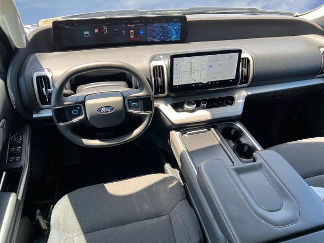Certified 2025 Ford Expedition Active RWD image 14