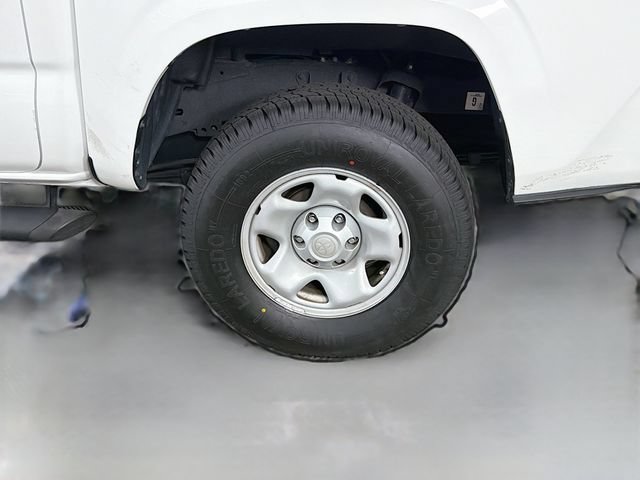 Used 2023 Toyota Tacoma SR AWD/4WD image 34