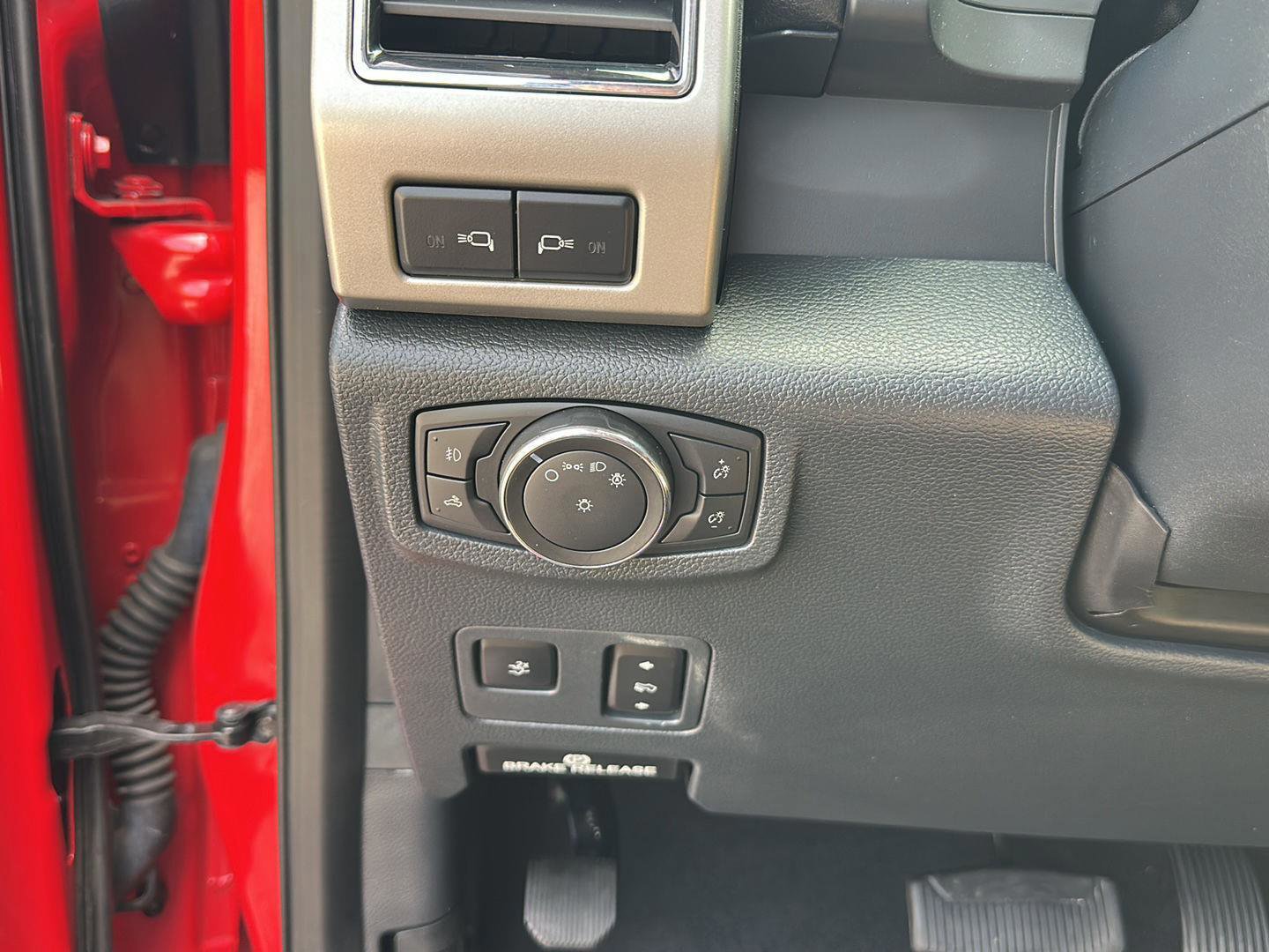 Certified 2022 Ford F250 Lariat w/ Lariat Ultimate Package AWD/4WD image 14