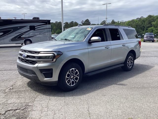 Certified 2024 Ford Expedition Max XLT RWD image 11