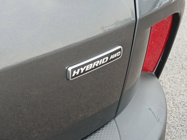 Certified 2020 Ford Escape Titanium AWD/4WD image 26