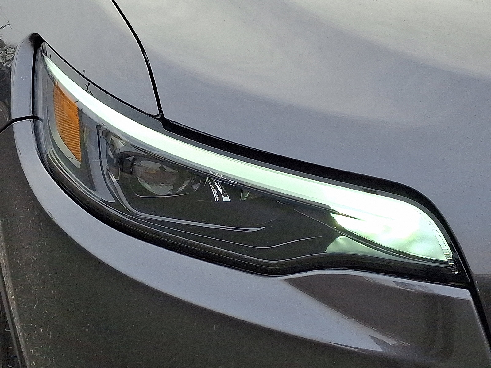 Used 2020 Jeep Cherokee Limited image 9