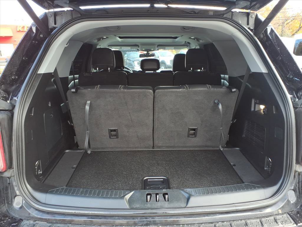 Certified 2020 Ford Explorer XLT w/ Equipment Group 202A image 10