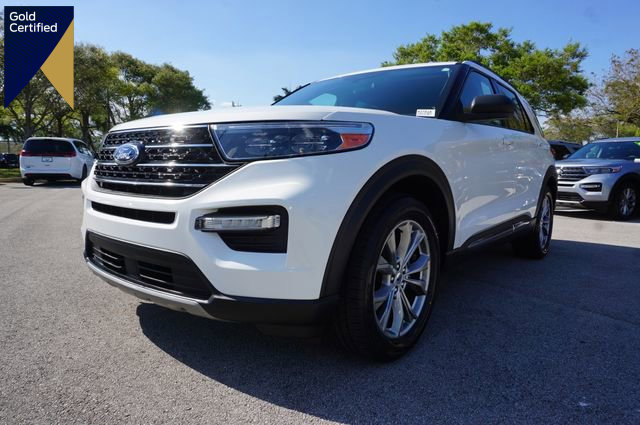 Certified 2022 Ford Explorer XLT w/ Equipment Group 202A image 1
