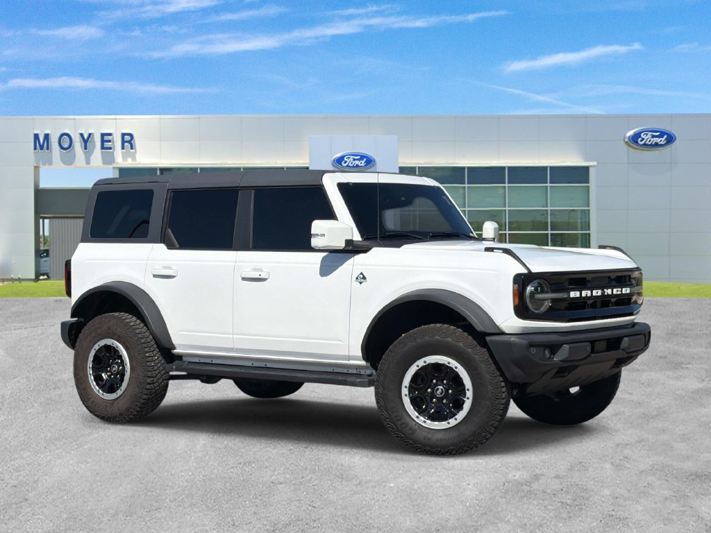 Certified 2023 Ford Bronco Outer Banks w/ Sasquatch Package