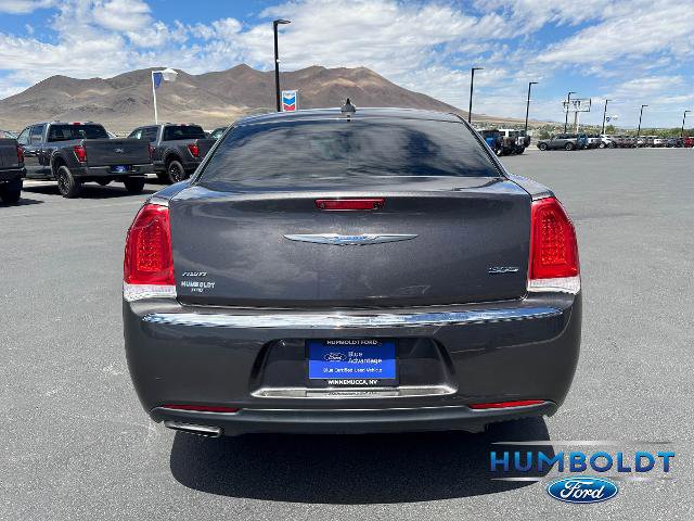 Used 2019 Chrysler 300 Limited AWD/4WD image 6