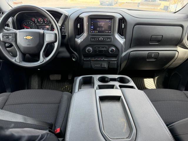 Used 2024 Chevrolet Silverado 1500 Custom image 10