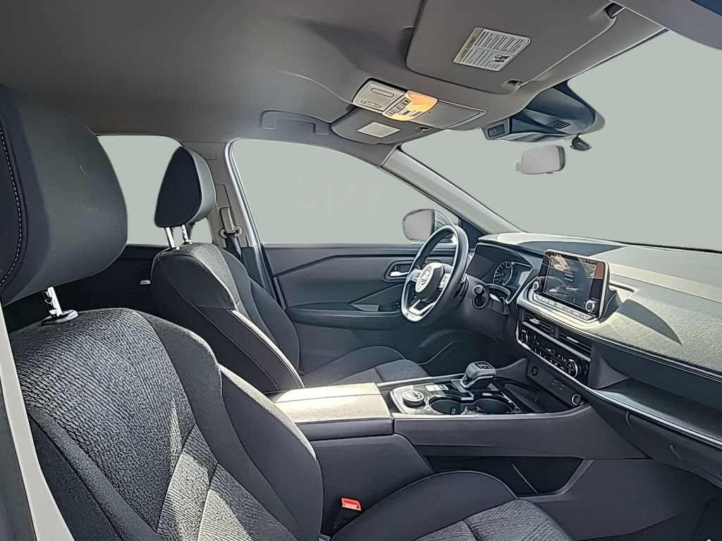 Used 2024 Nissan Rogue SV AWD/4WD image 18