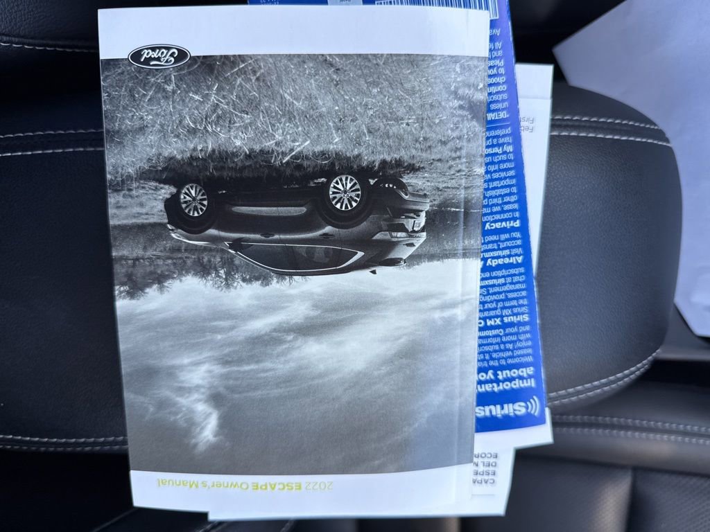 Certified 2022 Ford Escape Titanium w/ Class II Trailer Tow Package image 25