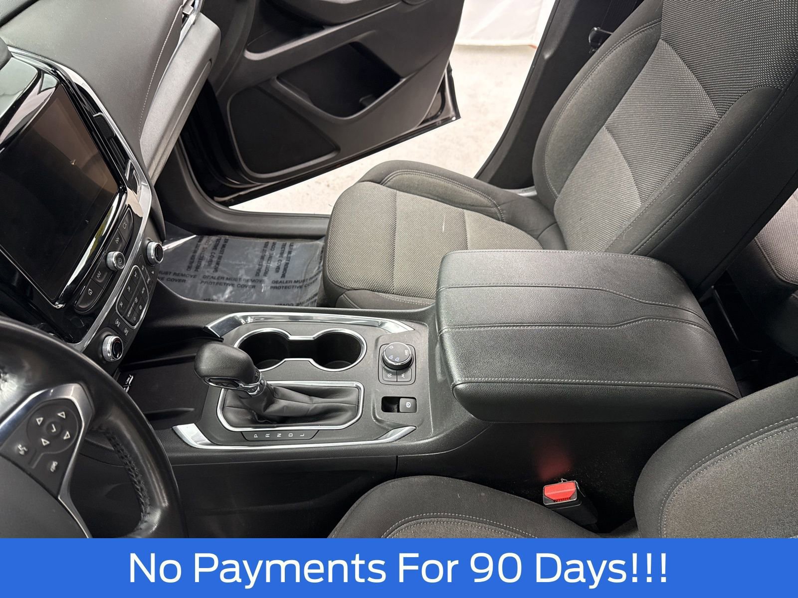 Used 2022 Chevrolet Traverse LT image 19