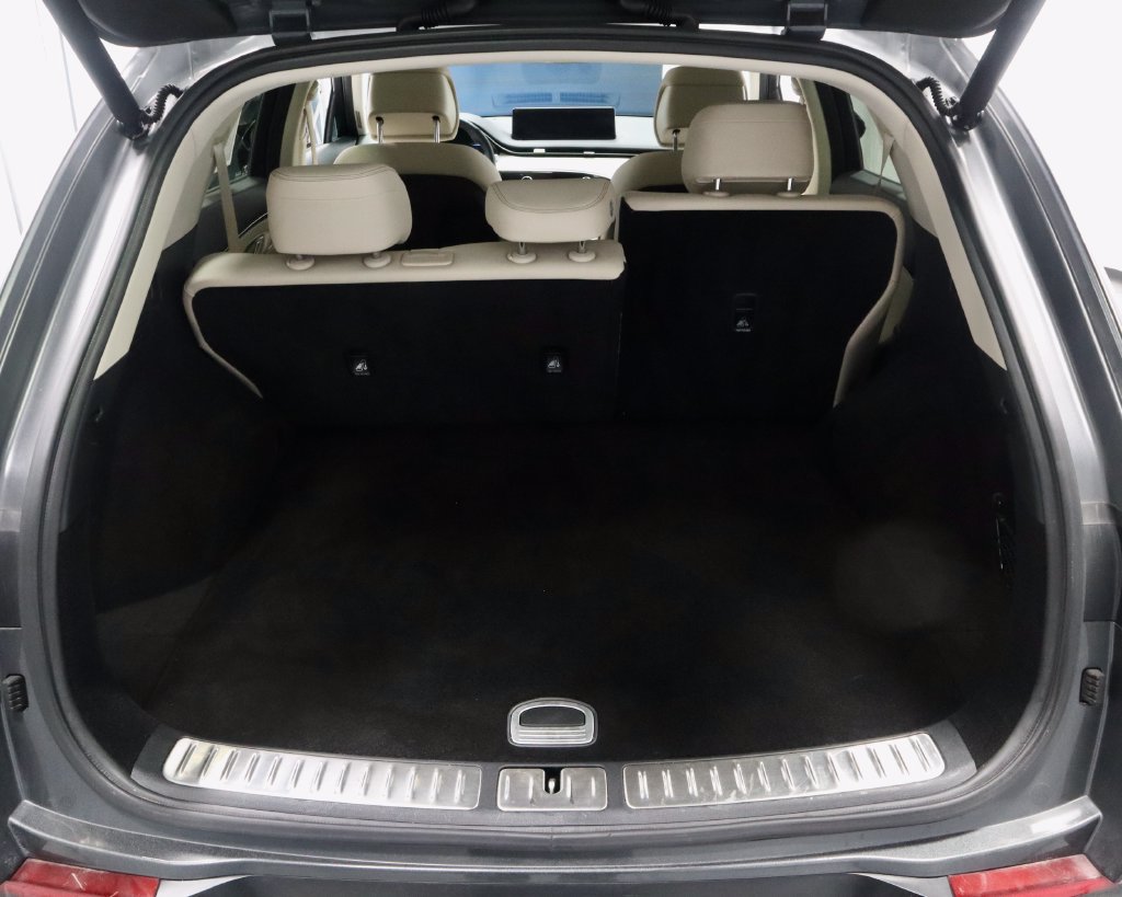 Used 2023 Genesis GV70 2.5T AWD/4WD image 13