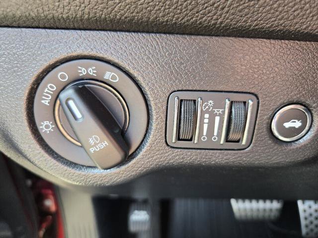 Used 2022 Dodge Challenger R/T w/ Blacktop Package RWD image 30