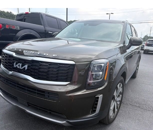 Used 2022 Kia Telluride EX w/ EX Premium Package AWD/4WD image 3